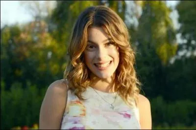 Quelle est la chanson que Violetta a composée avec l'aide Diego ?