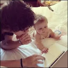 Comment s'appelle la soeur d'Harry ?