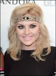 De quel groupe fait partie Perrie ?