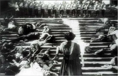 Au dbut du sicle, des quartiers de viande avarie arrivent, la rvolte gronde  bord d'un bateau puis dans l'arme et les habitants d'une ville ! La rvolte commence  bord et s'tend  la ville. Un landau prend une part symbolique importante dans ce film. A vous de trouver ce film mythique, reconnu comme tant le  meilleur film du monde  !