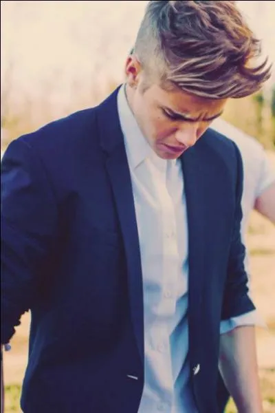 Qui tait sa petite amie ?