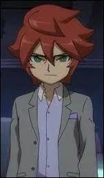 J'ai jou au football quand j'tais petit ; qui suis-je ?