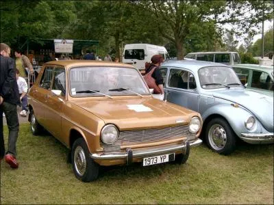 Et enfin, cette Simca est une...