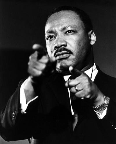 Le pasteur baptiste Martin Luther King a milit toute sa vie pour les droits de la communaut afro-amricaine des tats-Unis. Dans quelle ville a-t-il t assassin en 1968 ?