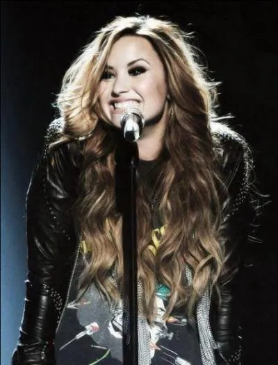 Pour quel membre des One Direction, Demi a-t-elle eu un faible ?