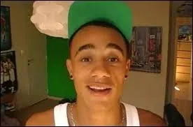  La Bagarre  est quant  elle une vido de :