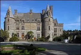 Nous allons visiter la Chteau des Ravalet, dans la commune bas-normande de Tourlaville. A votre avis, dans quel dpartement devons-nous nous rendre ?