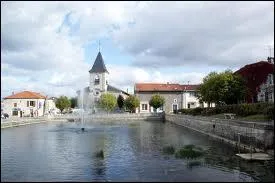 Nous retournons en Lorraine mais cette fois nous serons  Koeur-la-Petite. Village de l'arrondissement de Commercy, il se situe dans le dpartement n ...