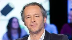 Comment se nomme celui qui est un des chroniqueurs de TPMP ?