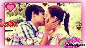 Dans quelle saison Leon embrasse-t-il Violetta comme sur la photo ?