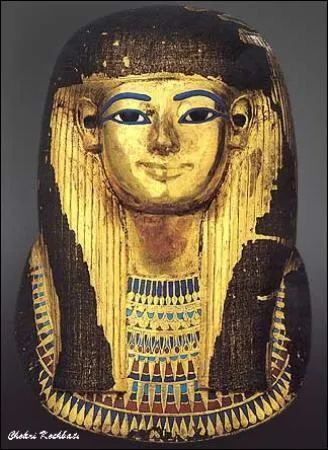 Quel est le nom de la seule femme pharaonne (non descendante des gnraux d'Alexandre le grand) ?