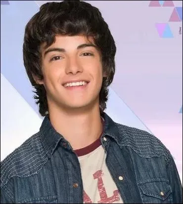 De qui ce dernier sera-t-il le petit ami ?