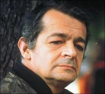 Dans la chanson de Reggiani  Sarah , elle avait :