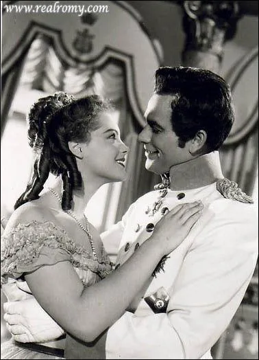 Quelle est cette actrice qui jouait dans  Les jeunes annes d'une reine  ?