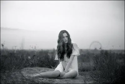 Qui nous chantait   Les annes ont pass, pourquoi n'as-tu jamais pens  te marier  ?