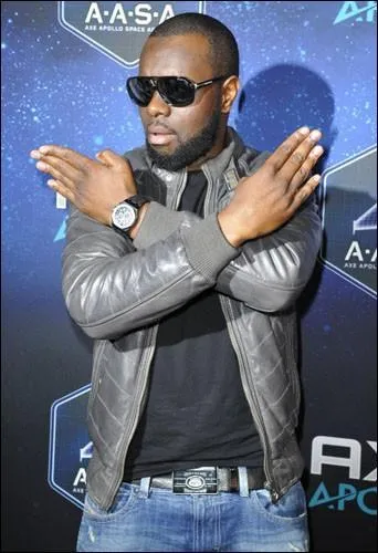  J'me tire !   De qui est-ce ?