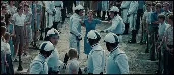 Pourquoi Katniss se porte-t-elle volontaire ?