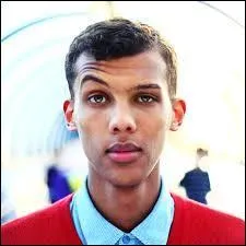 Stromae a fait un featuring avec :