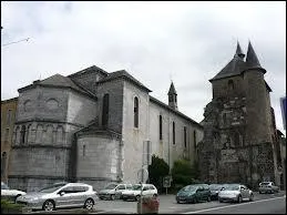 Je me trouve dans la ville Haut-Pyrnenne de Saint-P-de-Bigorre. Je suis donc en rgion ...