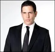 Quel est le nom du pre de Violetta ?