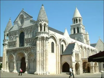 Quel est le gentil de la ville de Poitiers ?