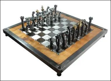 Et une dernire facile : combien de pices regroupe un plateau d'chec ?