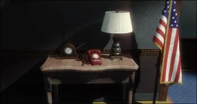  quoi servent les 3 tlphones rouges dans Five ?