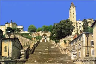 Quelle est la prfecture du dpartement du Gers ?