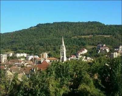 Des villes suivantes, laquelle est la prfecture des Hautes-Alpes ?