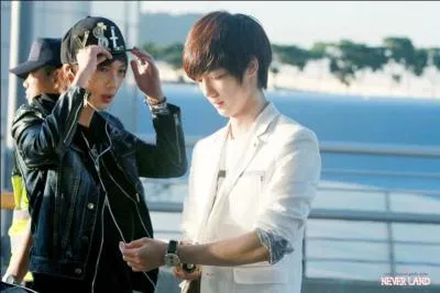 Quels sont les prnoms des frres jumeaux ?