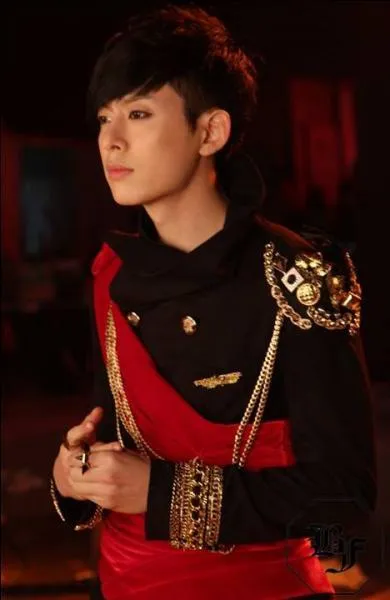 De quelle ville est-il originaire ?