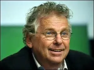 Homme politique d'origine allemande, je nais  Montauban le 4 avril 1945. Dput europen depuis 1994 et coprsident du groupe vert/Ale au parlement europen depuis 2002, je me fait connatre pendant les meutes tudiantes de mai 1968, qui suis-je ?