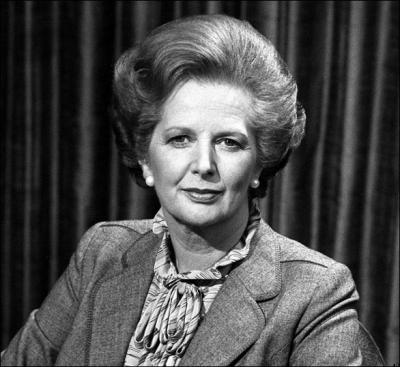 Est-ce que  Margaret Thatcher , la  Dame de fer , est toujours de ce monde (16 décembre 2013) ?