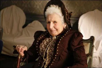  Tsilla Chelton , inoubliable affreuse  Tatie Danielle , est-elle encore parmi nous (16 dcembre 2013) ?