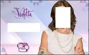 Qui Jade embauche-t-elle comme actrice pour espionner German aprs leur rupture ?