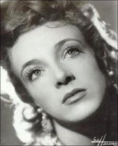 Quel est le nom de cette actrice ?