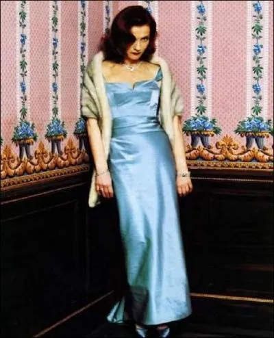 Quel est le nom de cette actrice ?