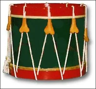 Il pouvait annoncer autrefois un  Avis  la population . Qui est-il ?