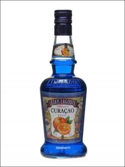 Le curaao bleu est une liqueur d'orange que l'on utilise pour confectionner des cocktails. Pourquoi cette liqueur est-elle bleue ?