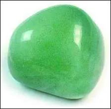 Quelle est la pierre prcieuse sur la photo ?