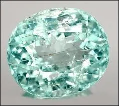 Quelle est la pierre prcieuse sur la photo ?