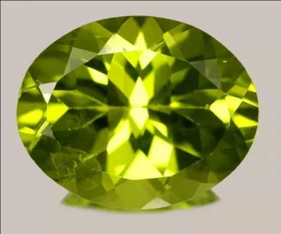 Quelle est la pierre prcieuse sur la photo ?