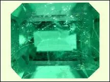 Quelle est la pierre prcieuse sur la photo ?