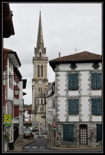 Votre ami Pierre vous crit de son nouveau domicile, Hasparren, dans quel dpartement habite-t-il ?