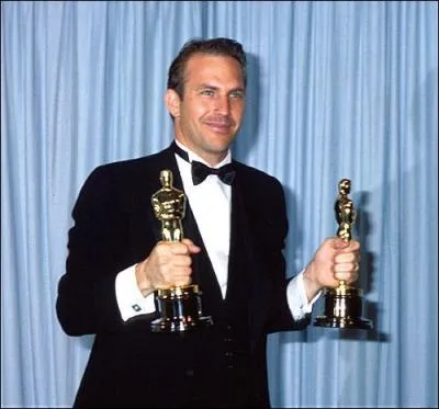 Combien Kevin Costner a-t-il remport d'Oscars  titre personnel lors de cette crmonie ?
