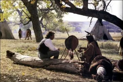 Le chef de la tribu indigne sioux dcide d'apporter une couverture  John Dunbar pour se chauffer pour l'hiver. En quelle peau d'animal a t faite cette couverture ?