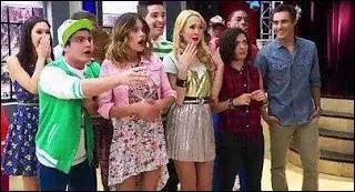 Sur cette photo pourquoi les lves du studio sont-ils tonns ?