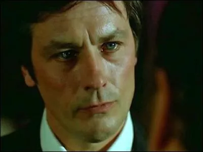 Qui a signé les dialogues du film "Mort d'un pourri" ?