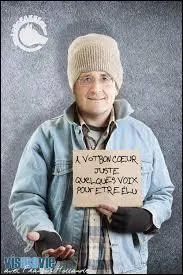 Vous voyez cette pancarte qui nous montre Franois Hollande SDF ? Il en existe une autre comme a, intitul :   vot' bon coeur ...  