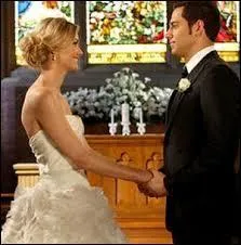 Dans quelle saison Chuck et Sarah se marient-ils.